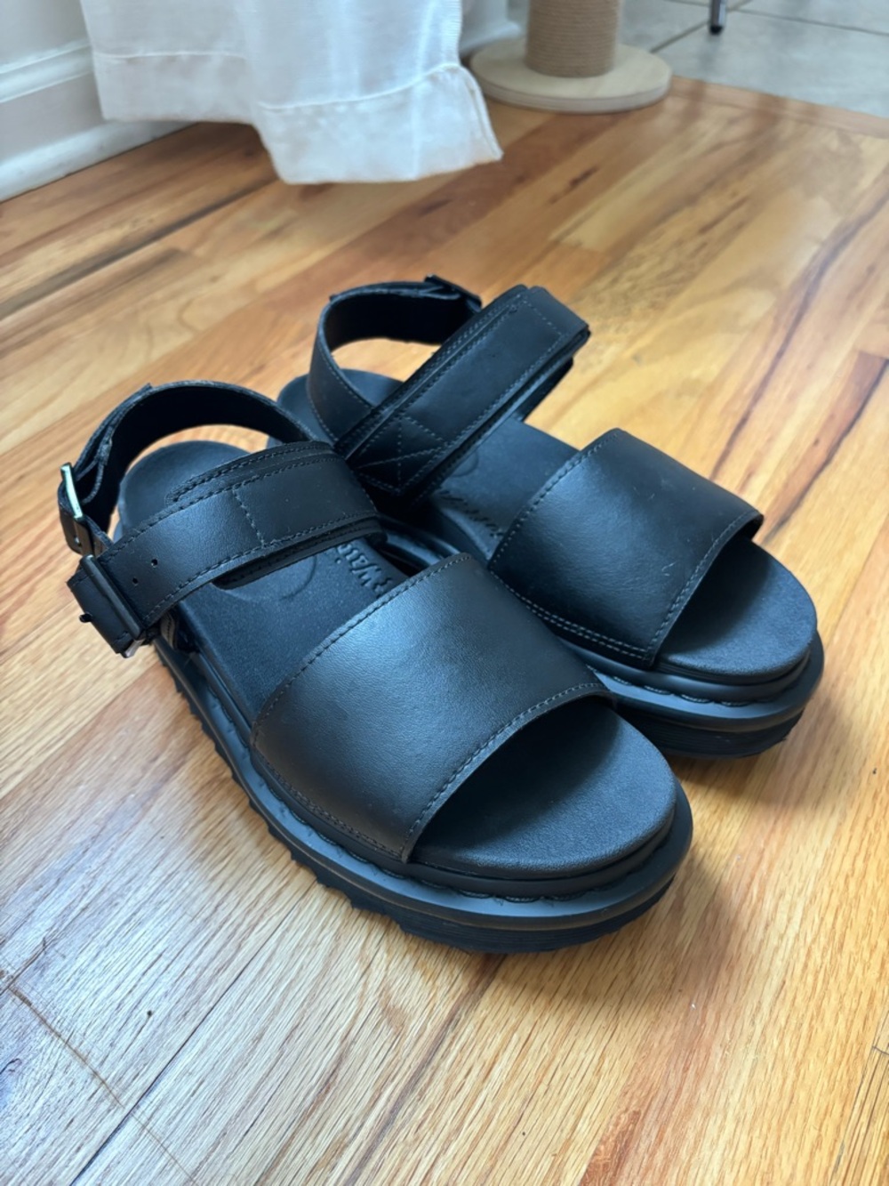 Dr Martens Voss Sandals
